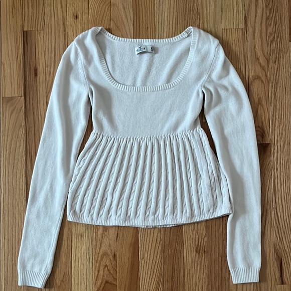 Hollister Tops - Hollister White Long Sleeve Babydoll Blouse